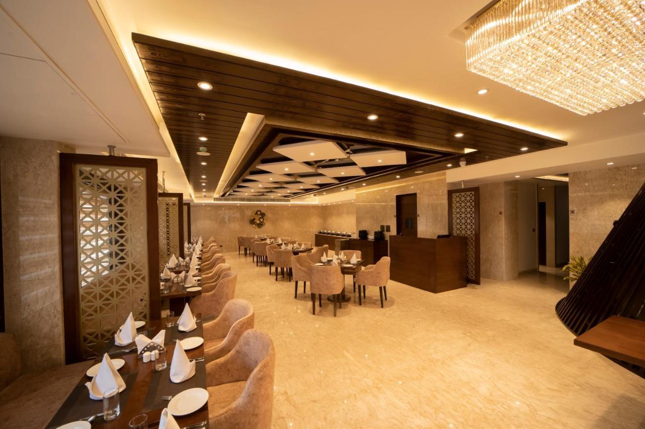 Hotel Dvij Inn Τζαϊπούρ Εξωτερικό φωτογραφία